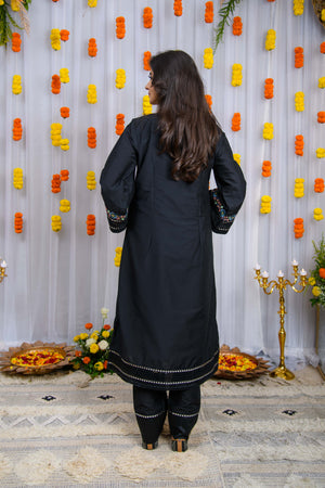 Color_Black