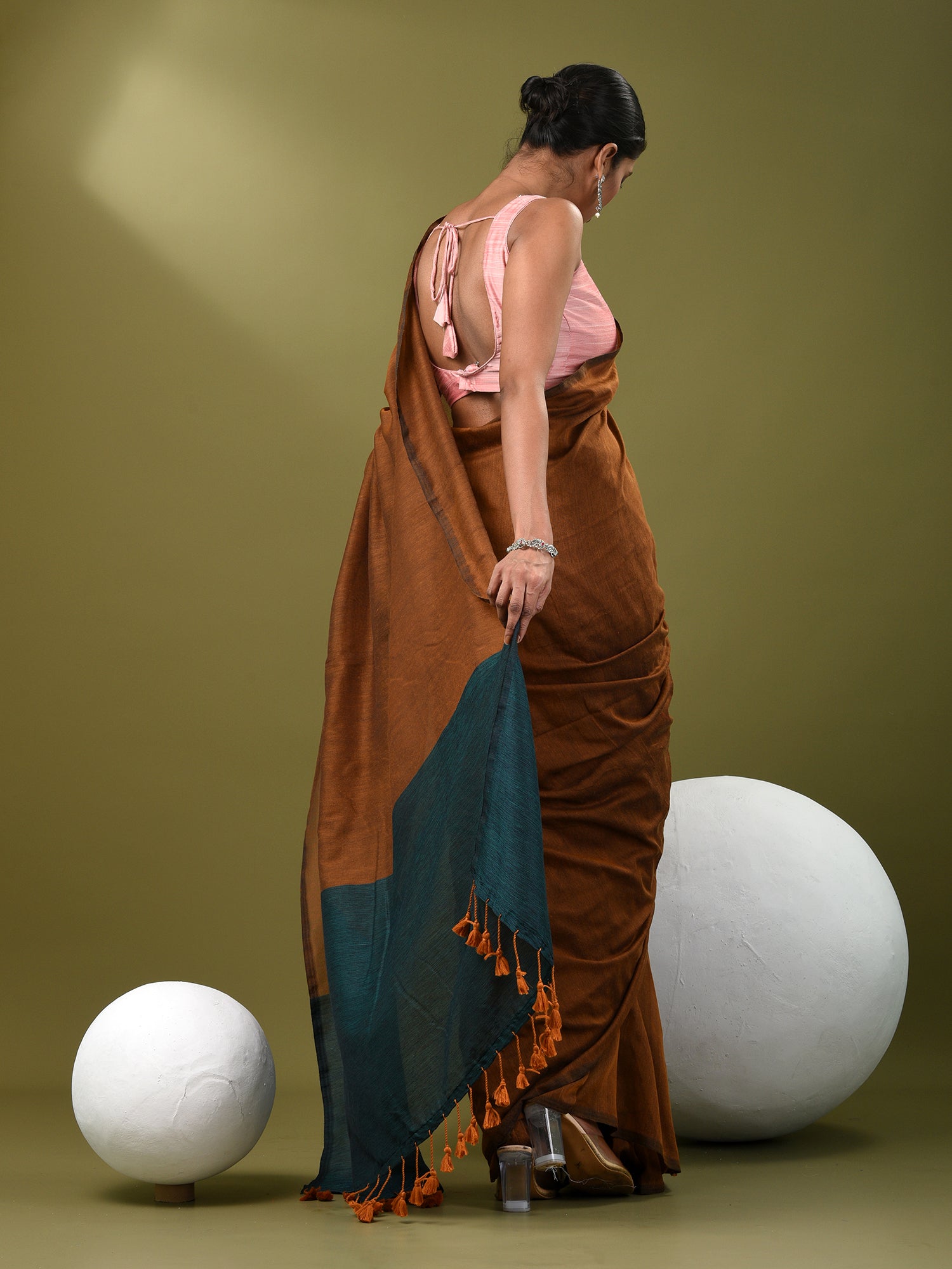 Color_Brown