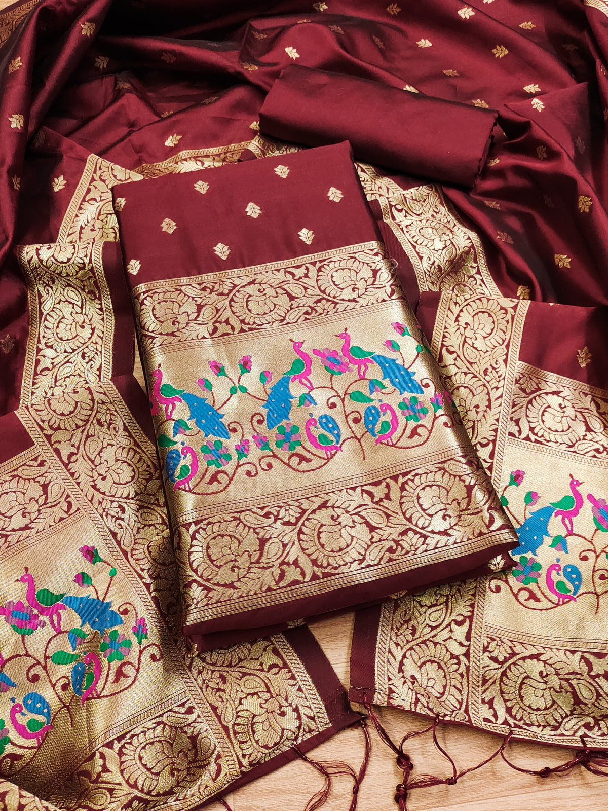 Color_Maroon