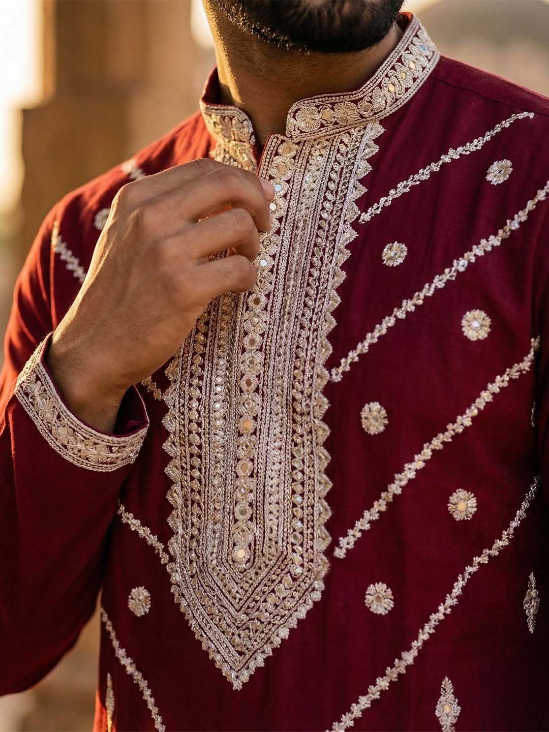 Color_Maroon