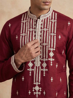 Color_Maroon
