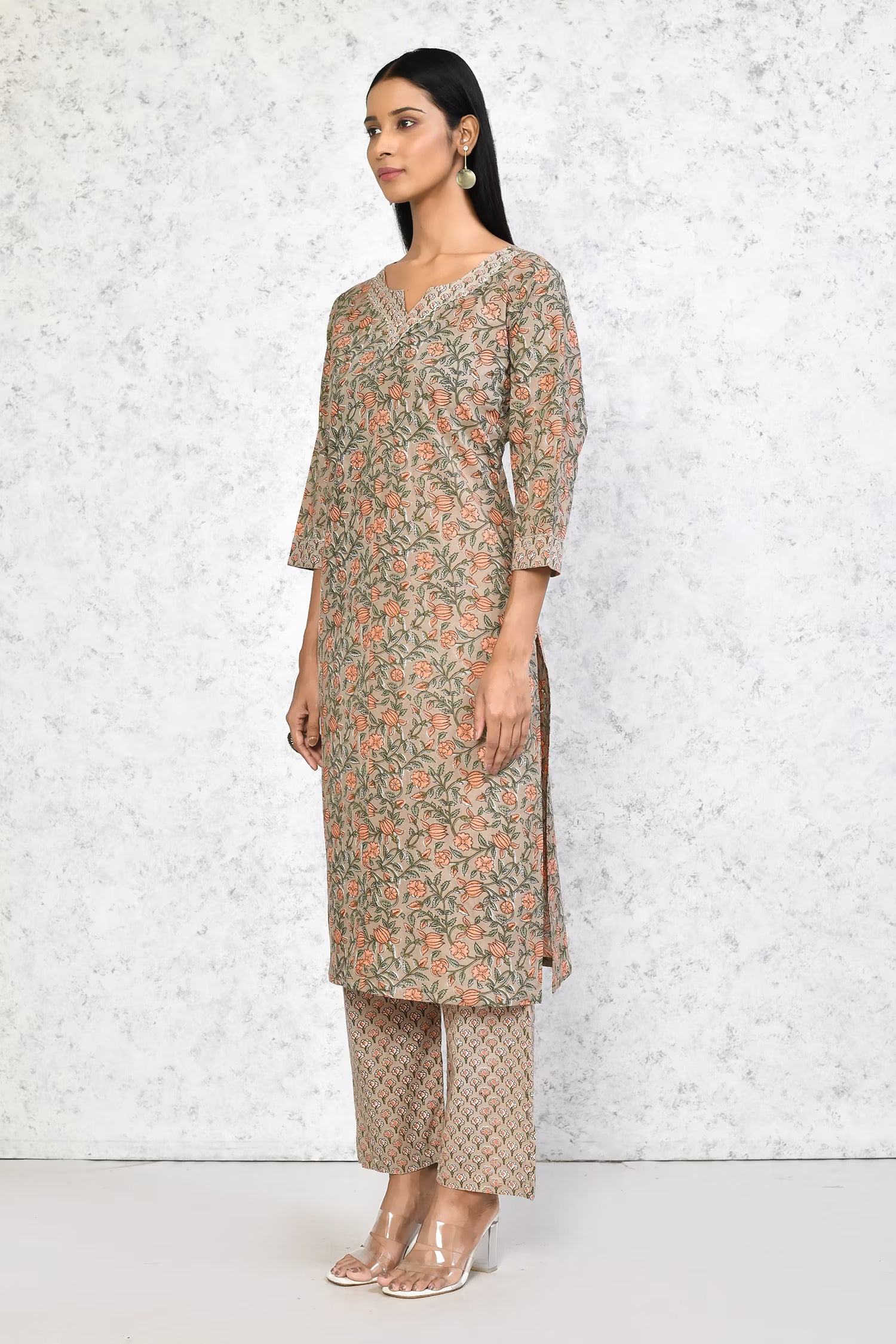 Color_Brown