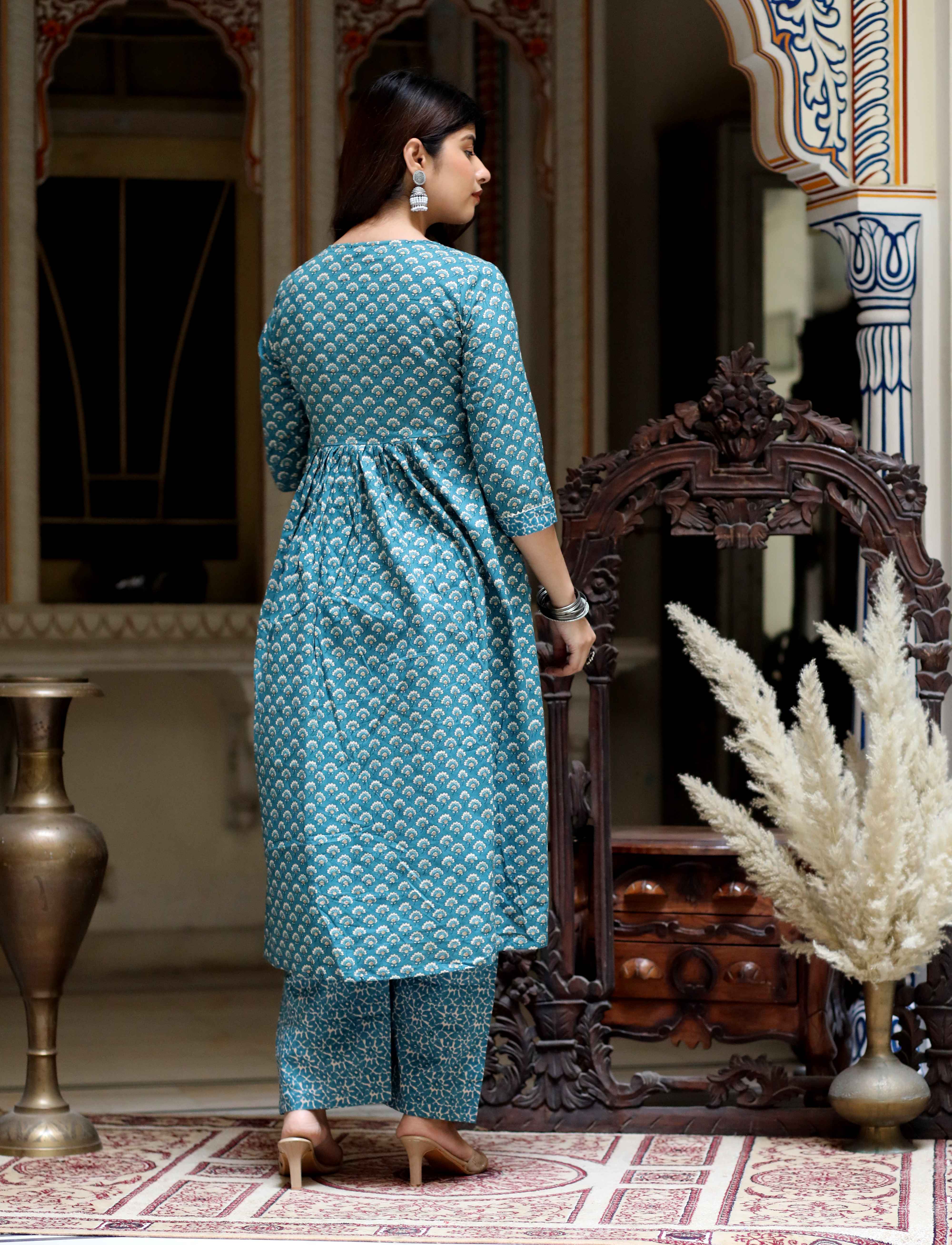 Women's Blue Printed Floral Nayra Cut Cotton Kurta & Palazzo With Dupatta Set