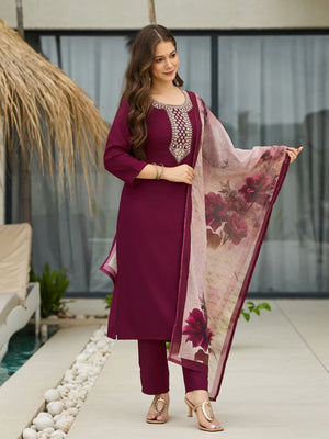 Color_Maroon