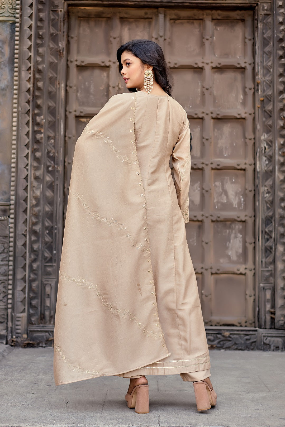 Color_Beige