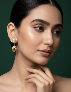 Color_ Gold