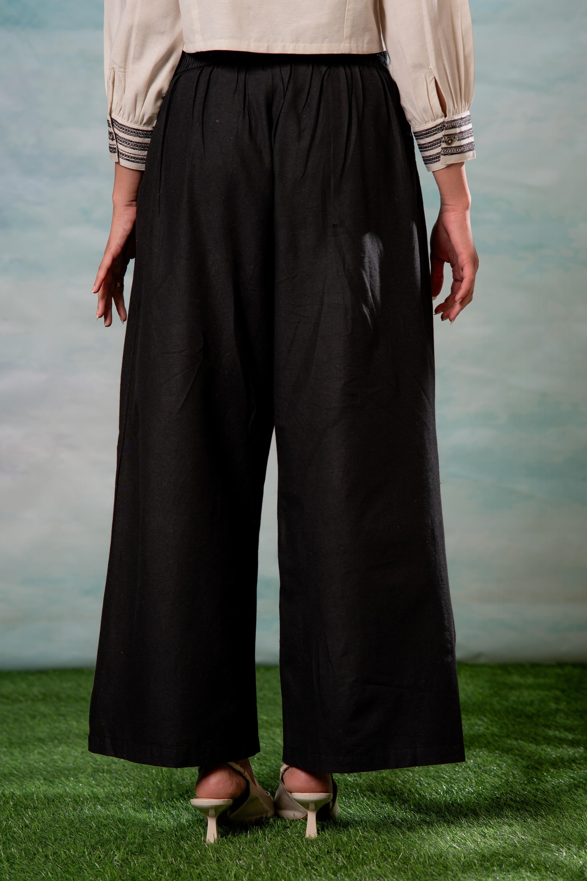 Color_Black