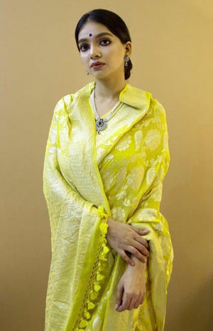 Color_YELLOW