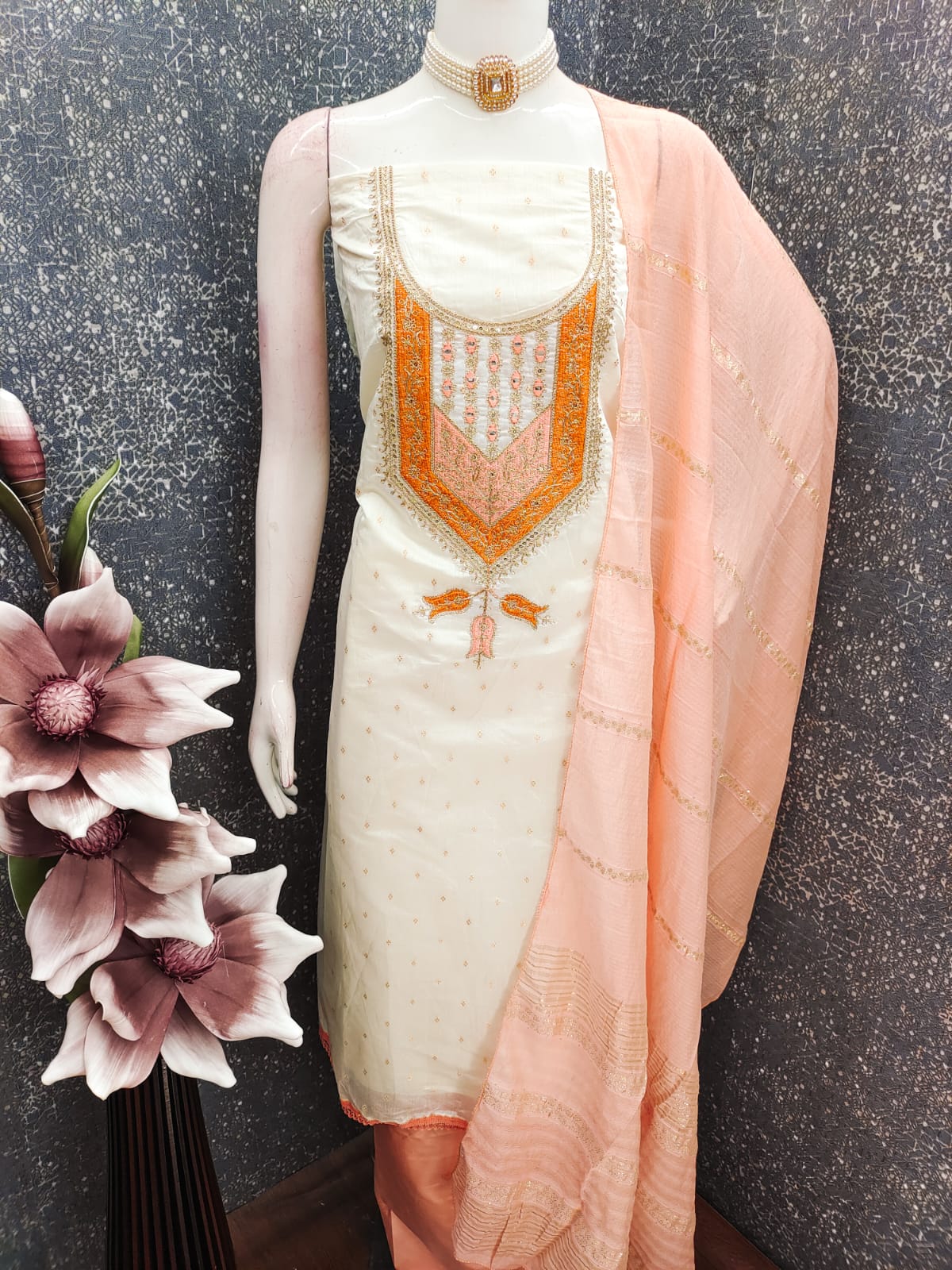 Color_Peach