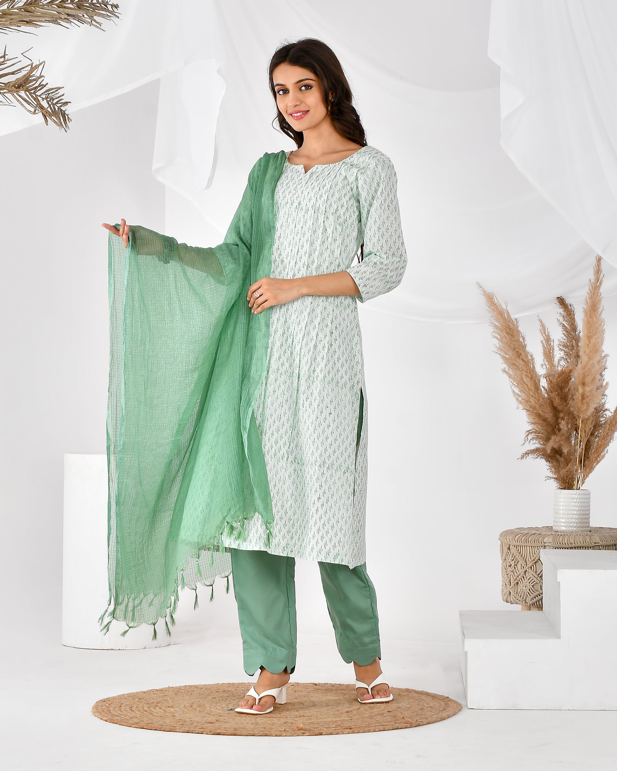 Women's sea green pleated suit s