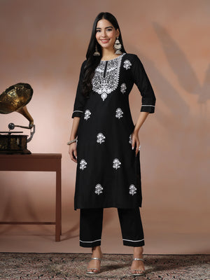 Color_Black
