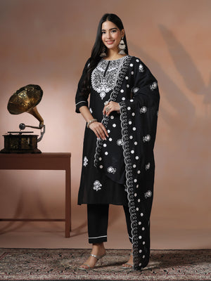 Color_Black