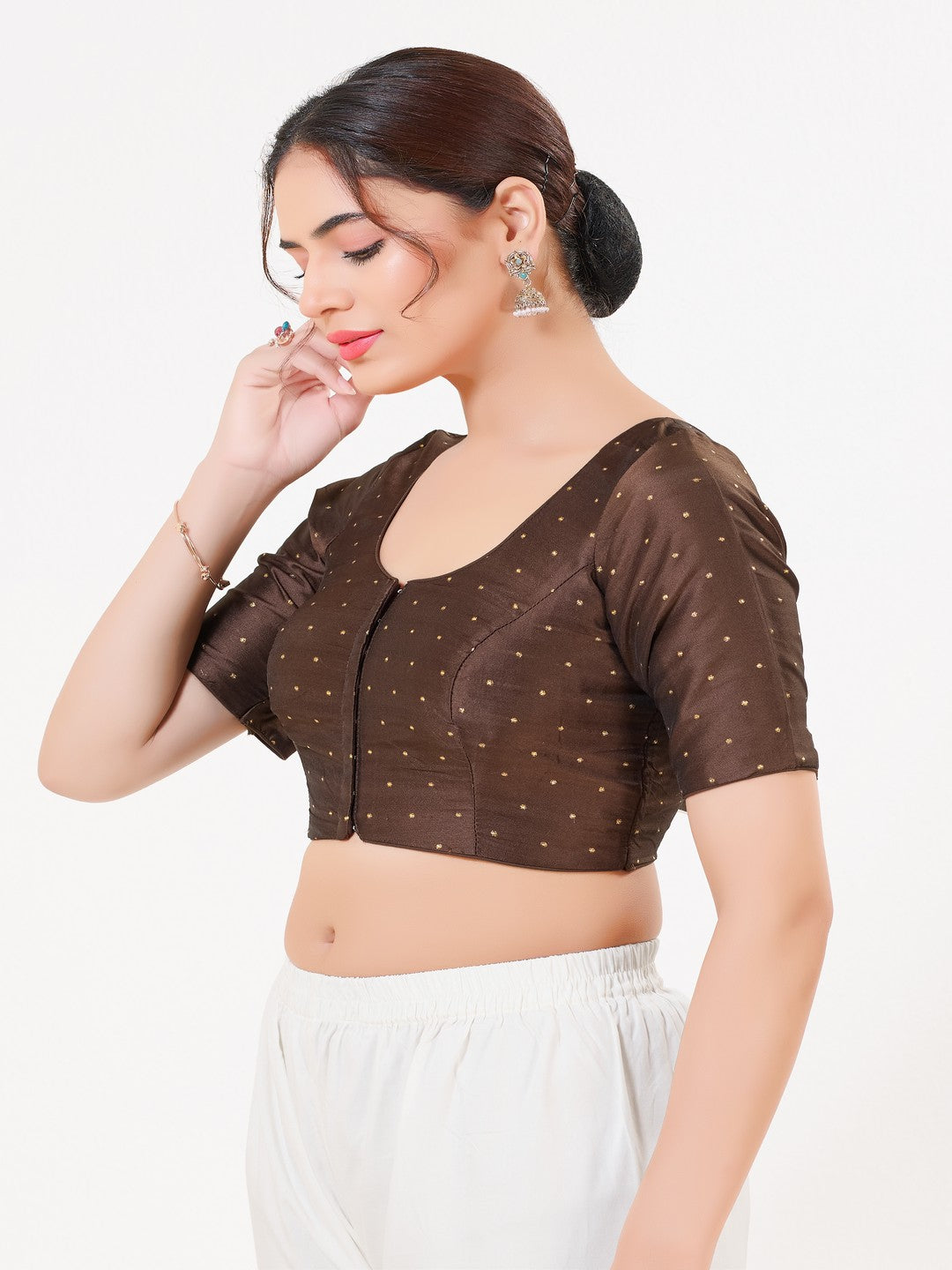 Color_BROWN
