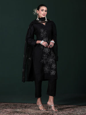 Color_Black