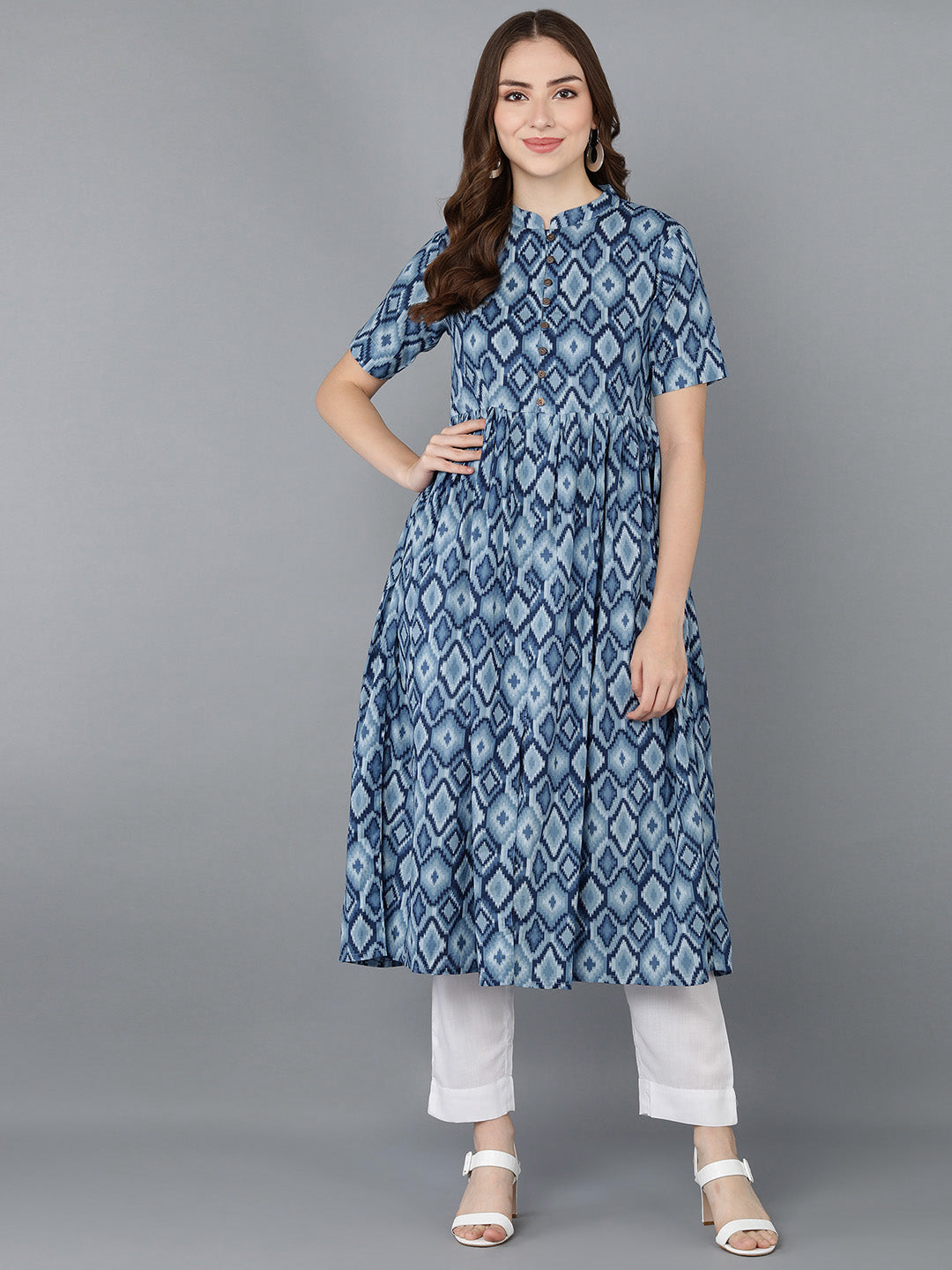 Women's Blue Cotton Blend Geometric Printed Kurta