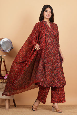 Color_Maroon