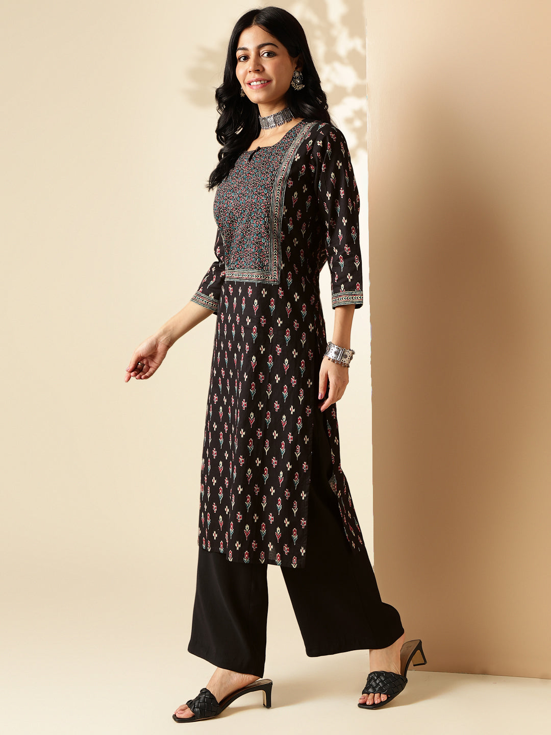Color_Black