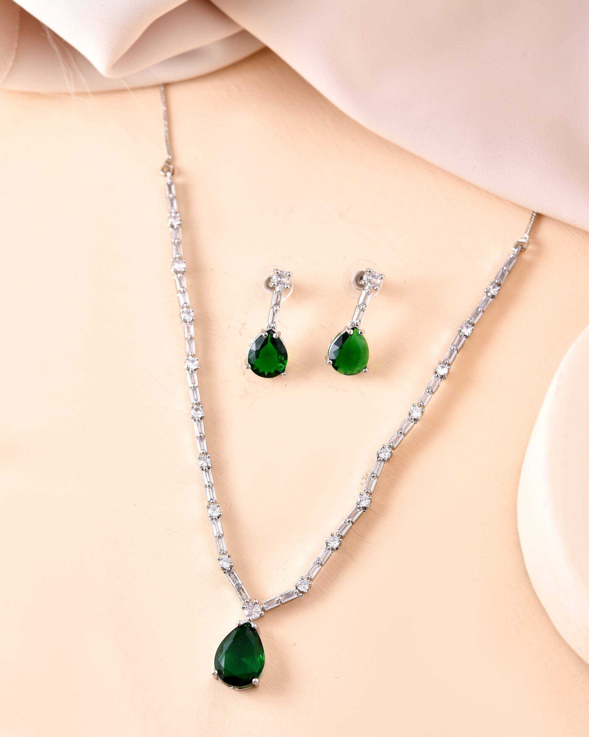 Color_Silver