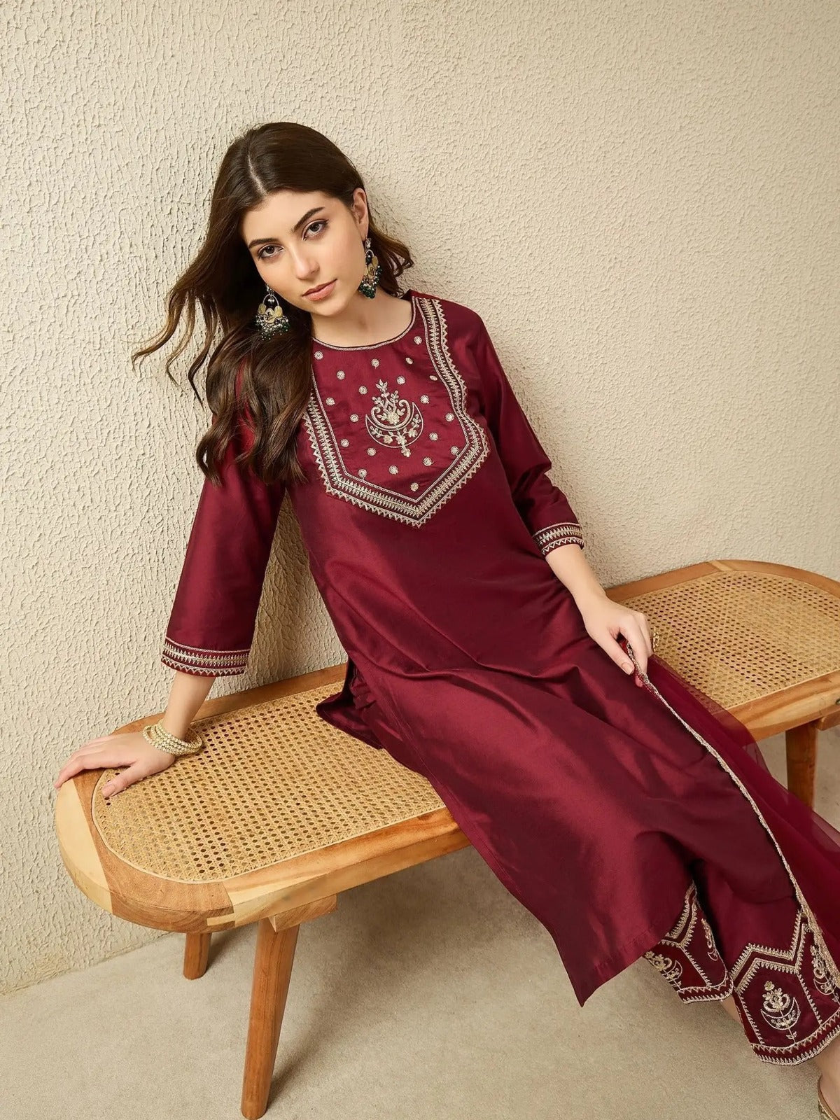 Color_Maroon