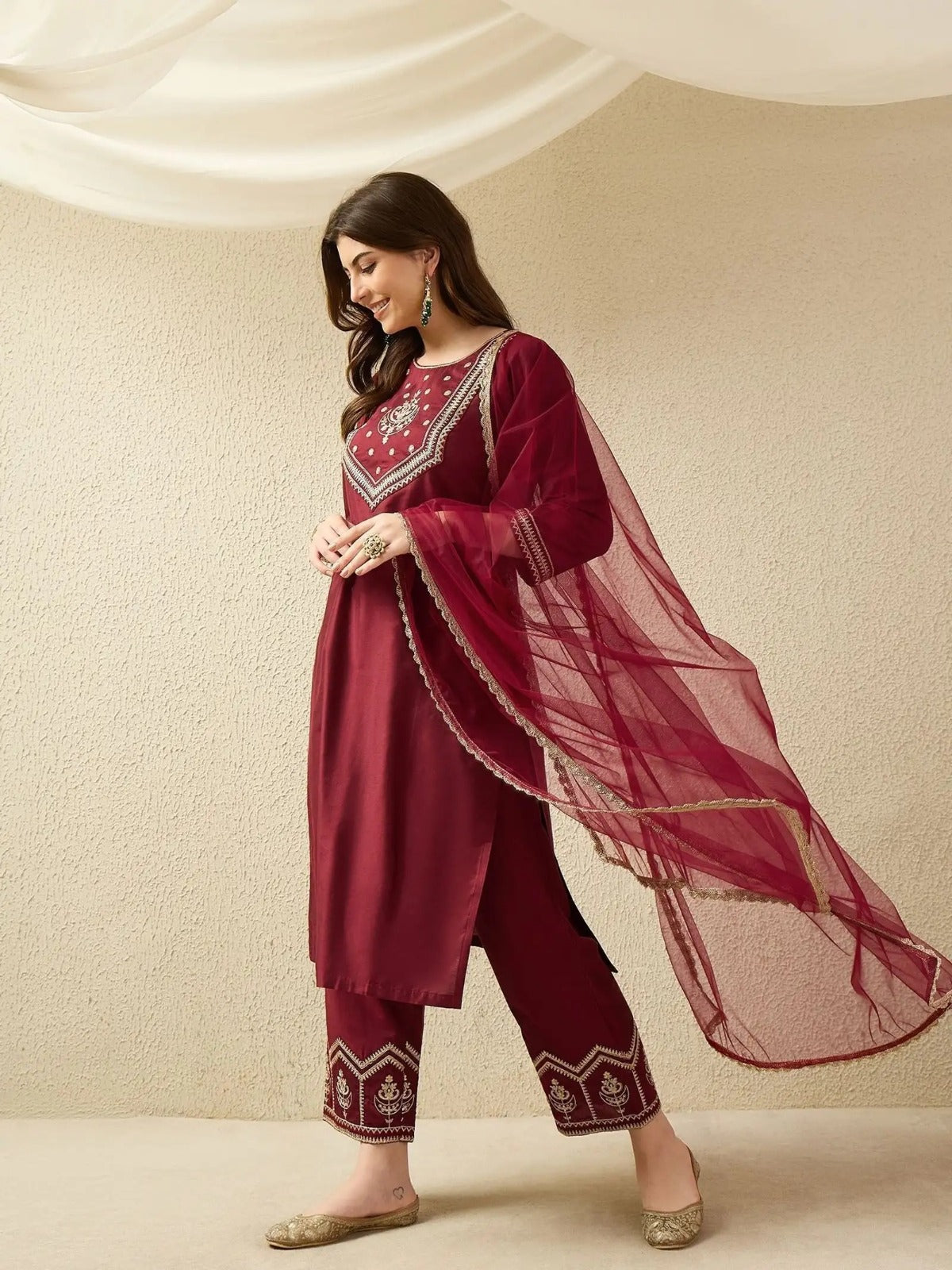 Color_Maroon