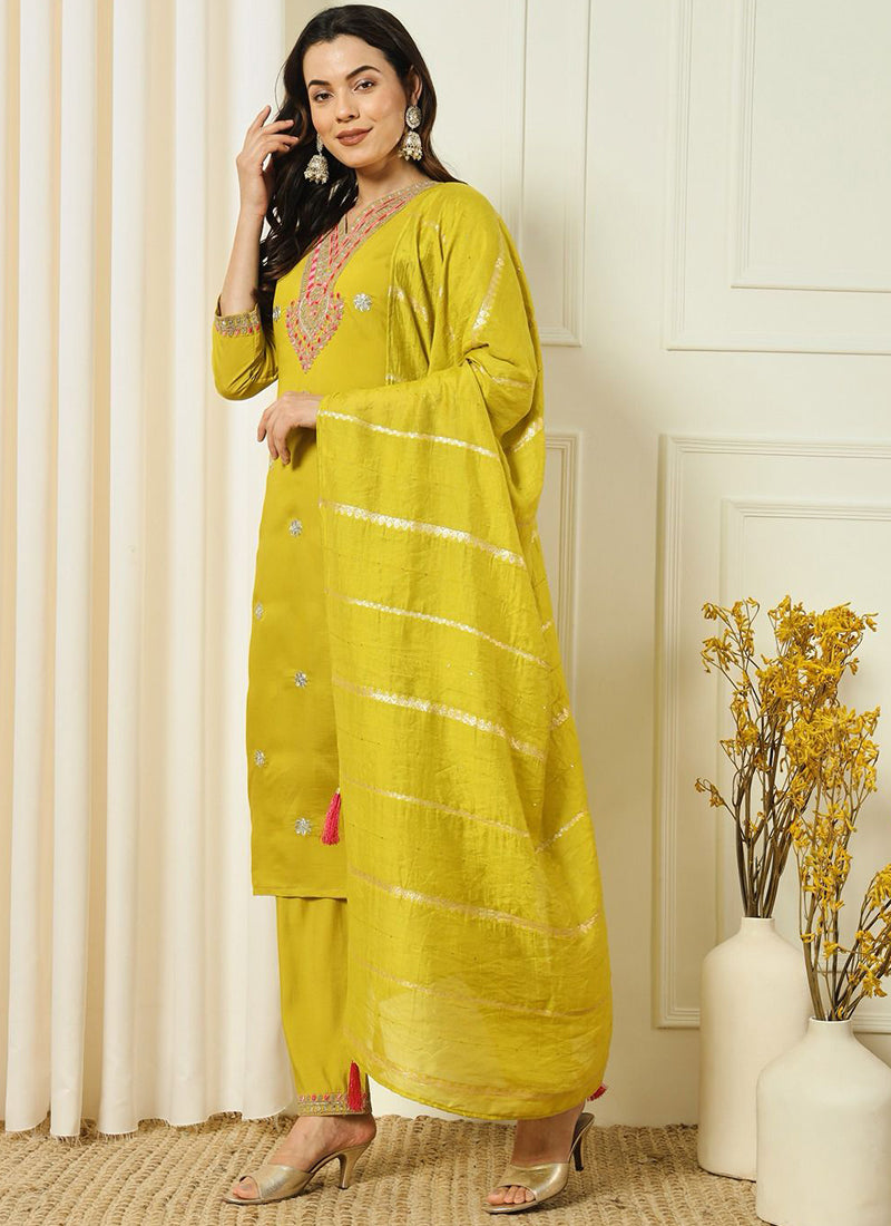 Color_YELLOW