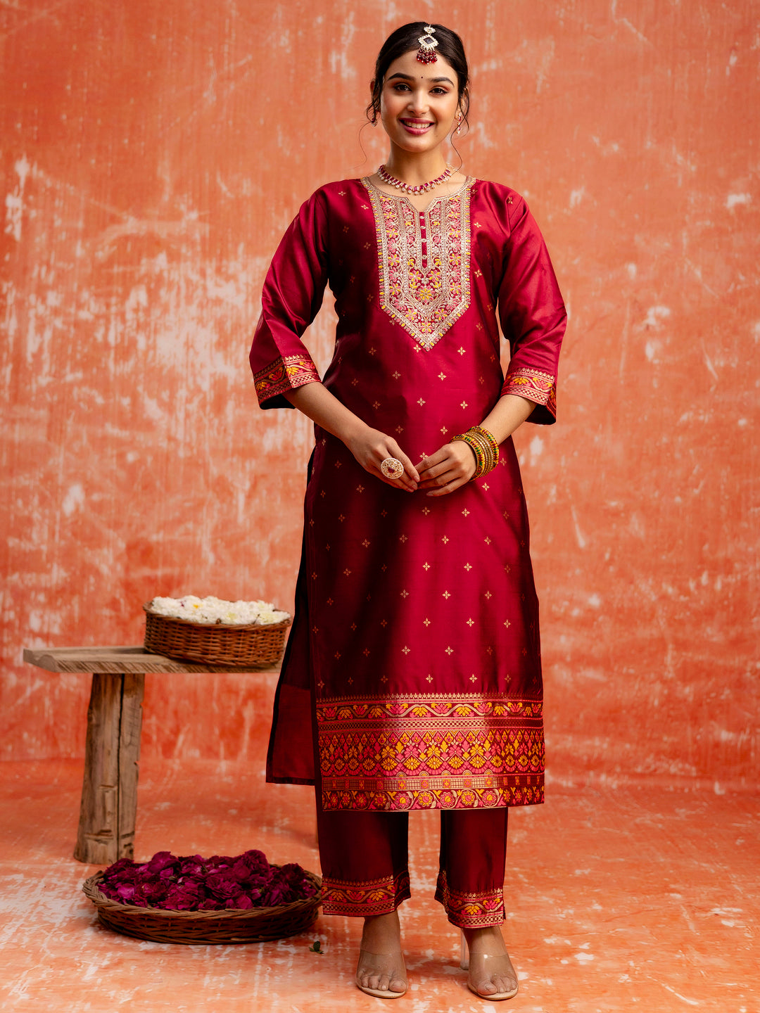 Color_Maroon
