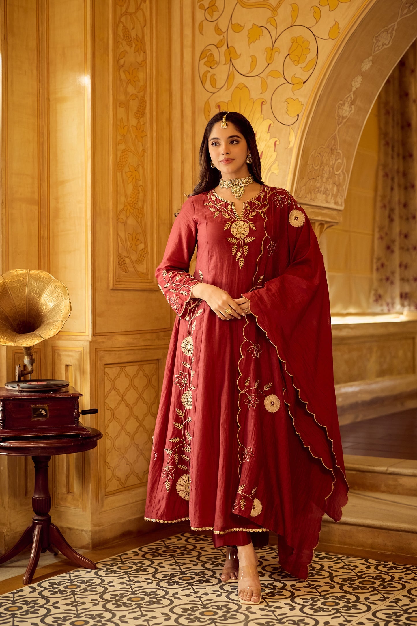 Color_Maroon