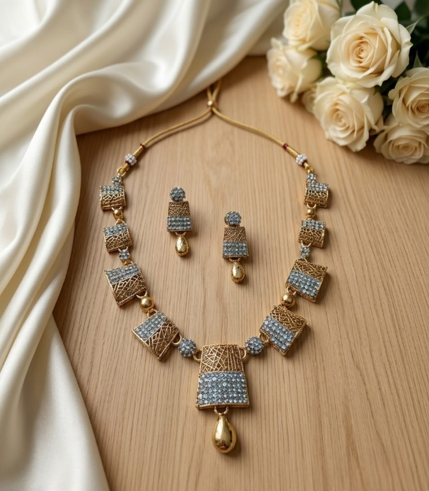 Women's Traditional Gold-Plated Geometric Choker Necklace Earring Set