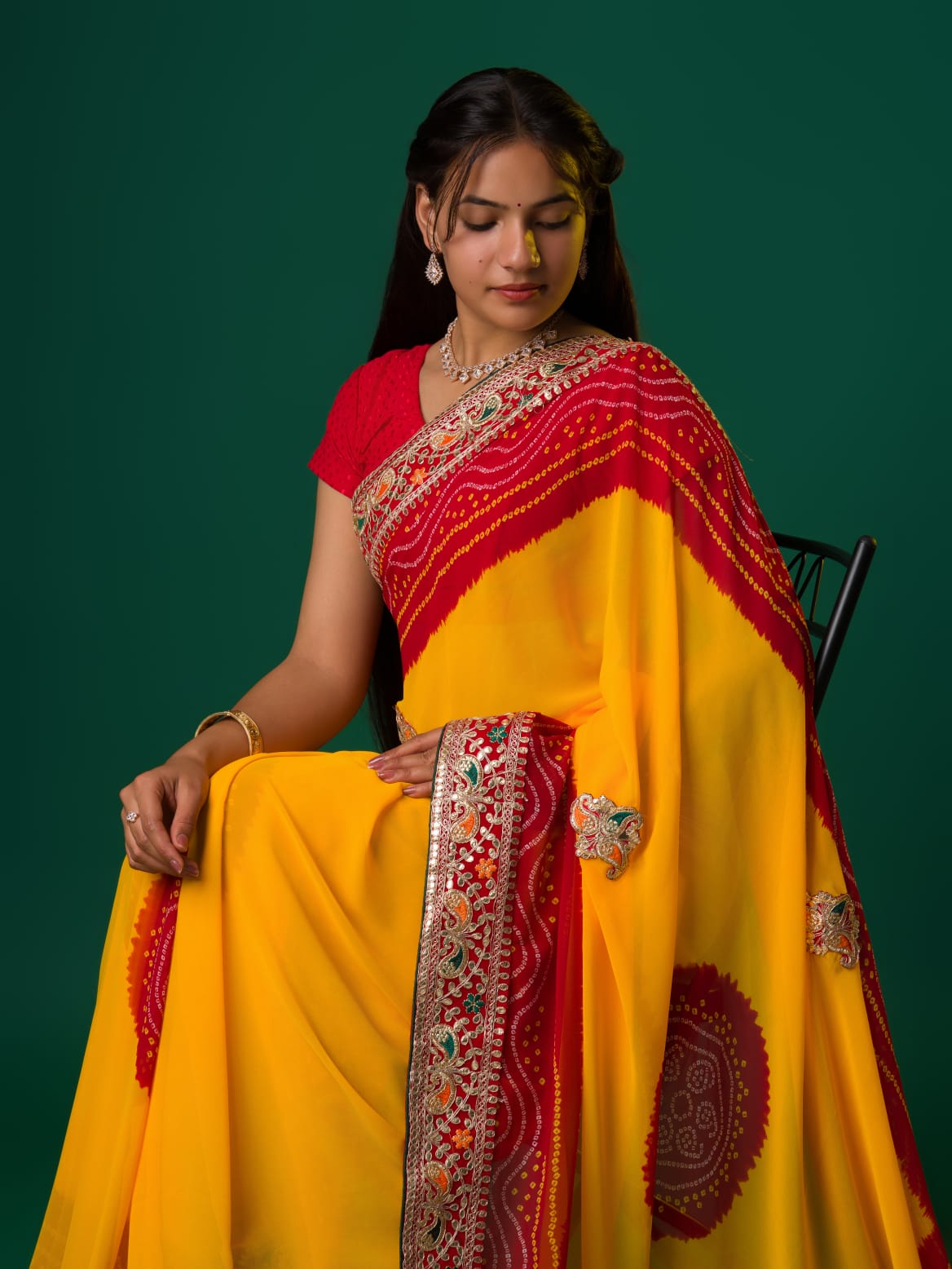 Women's Georgette Gotapatti Work Chunri Pomcha Saree