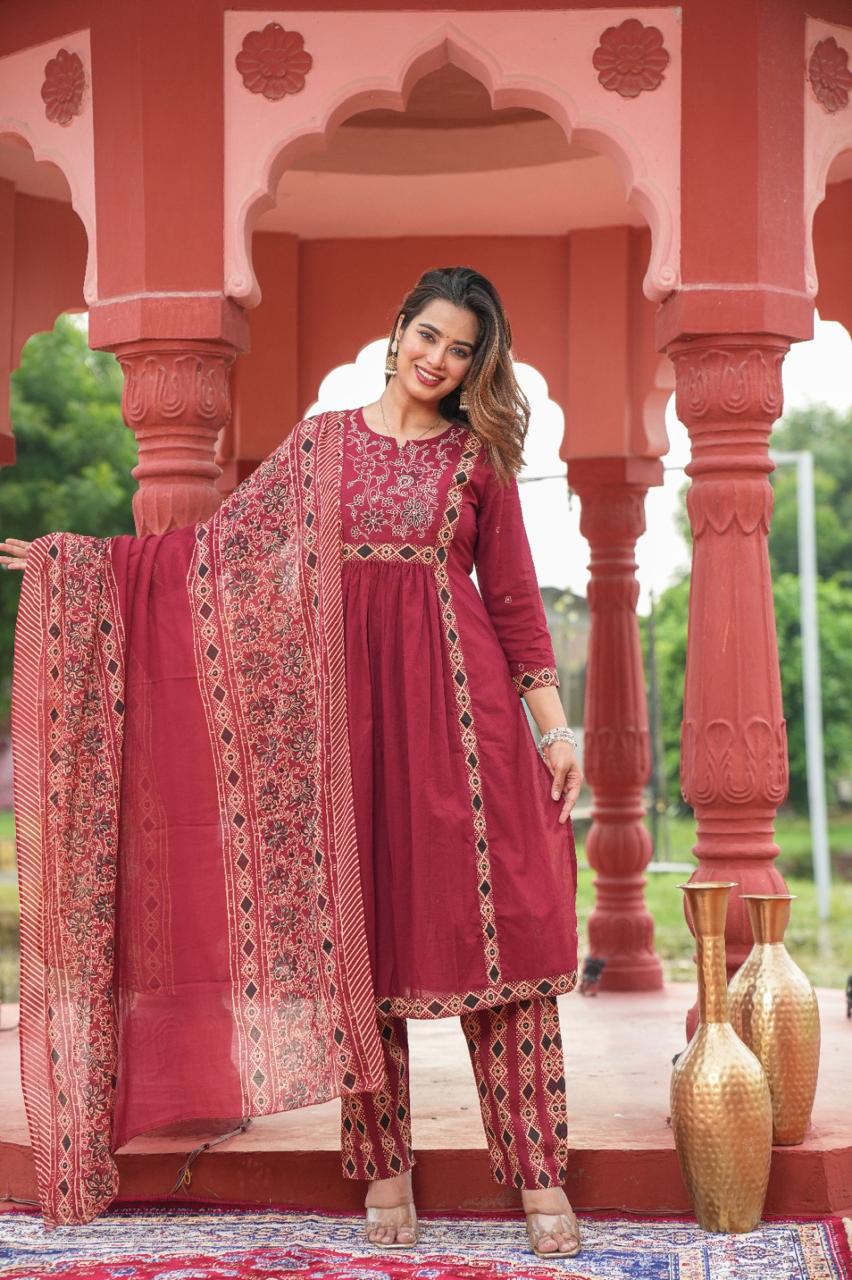Color_Maroon