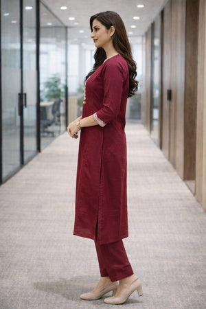 Color_Maroon