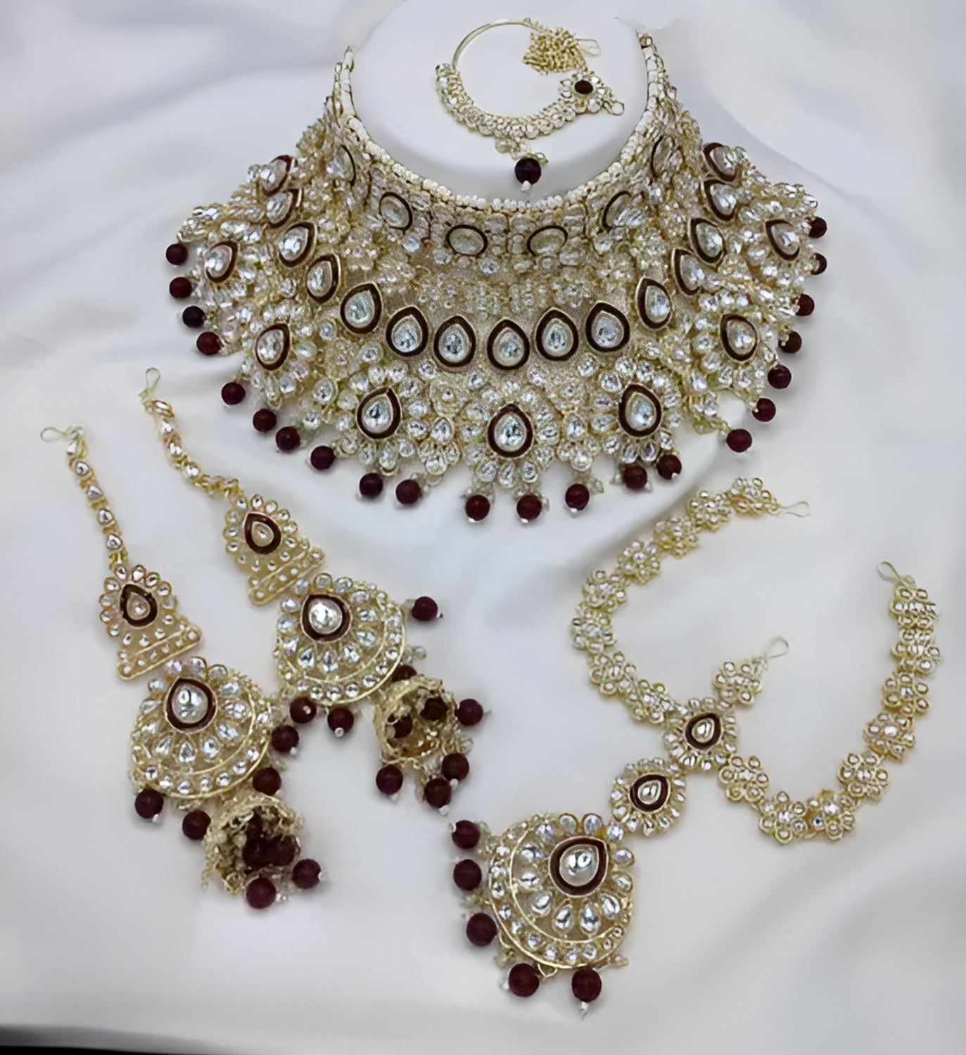 Color_Maroon