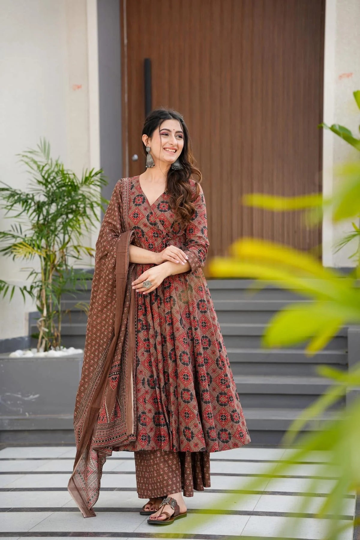 Color_Brown