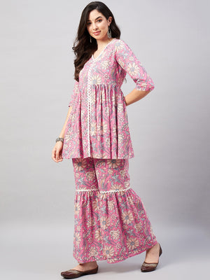 Color_Pink