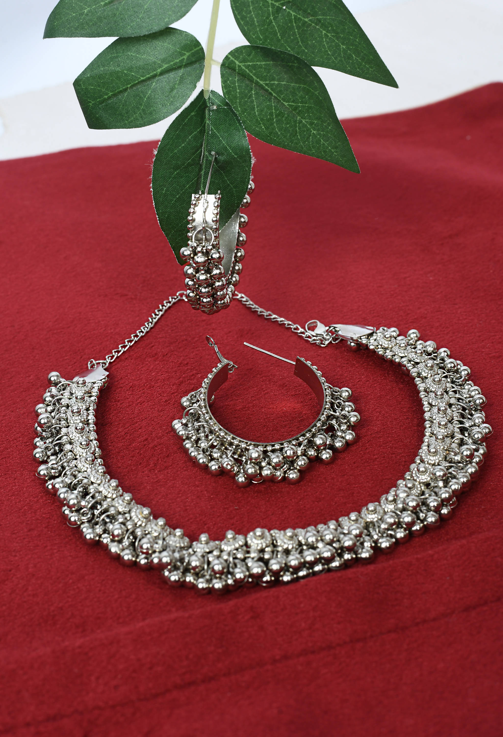 Trendia Silver-Plated Choker Necklace with Ear
