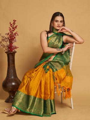 Color_ Yellow