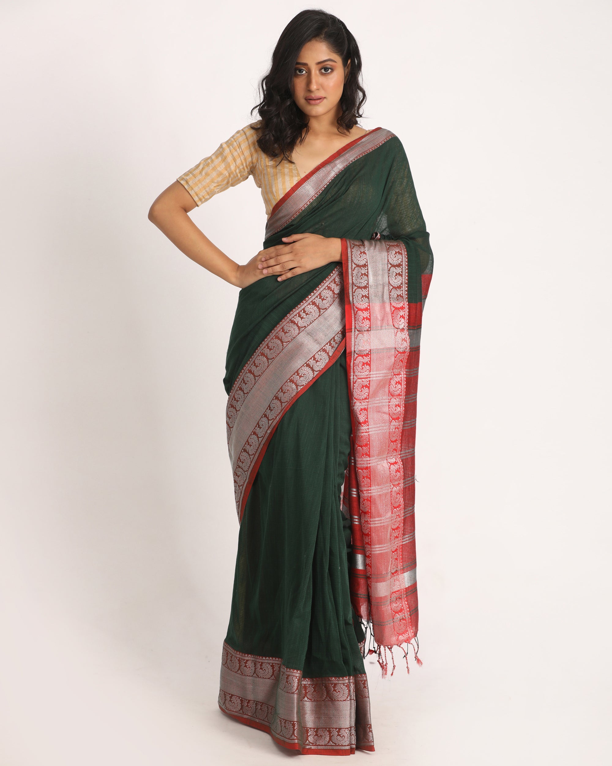 Women's Dark Green Handloom Cotton Tangail Saree