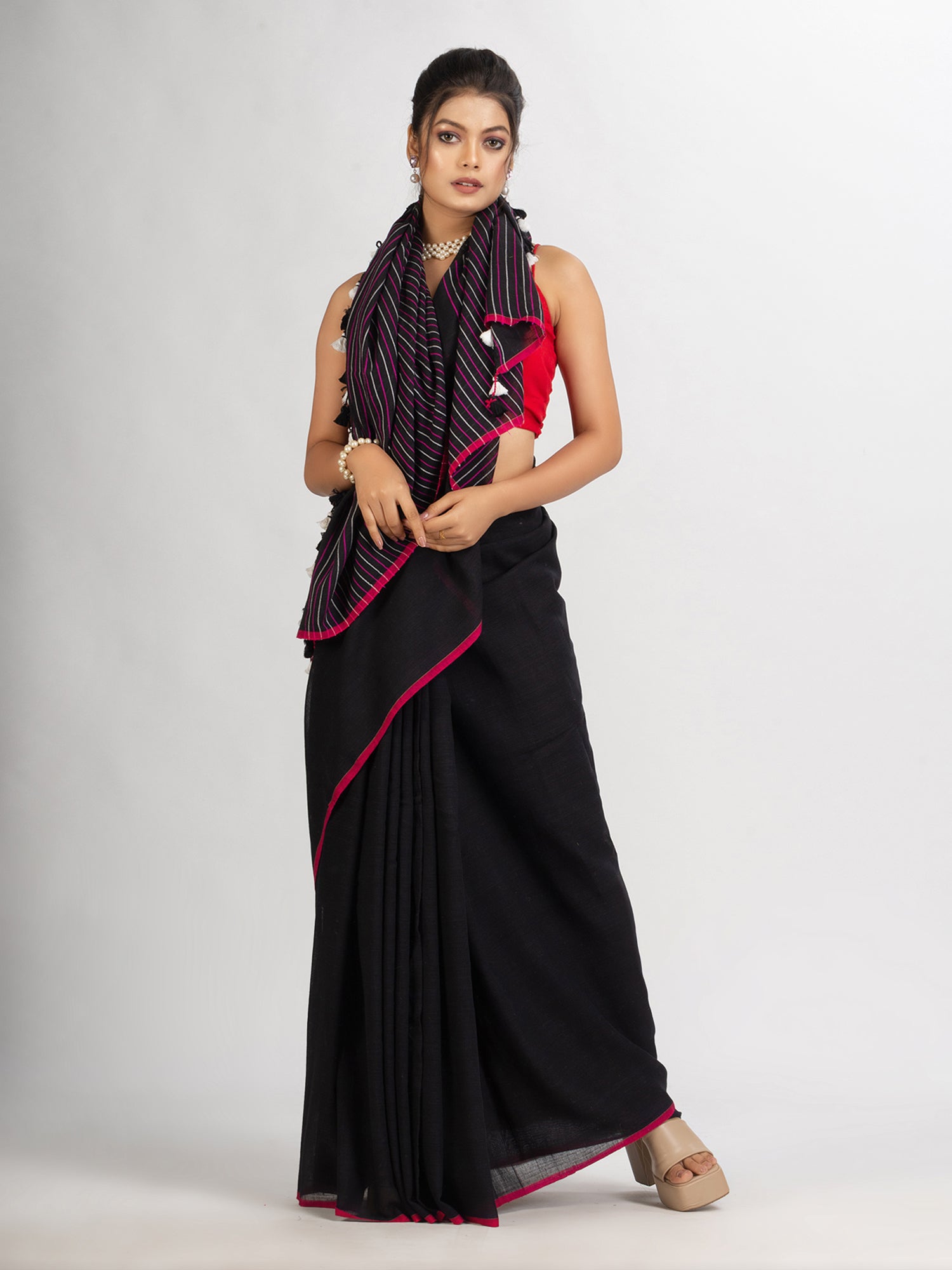 Women's Black Handwoven Cotton Stipe handloom Saree