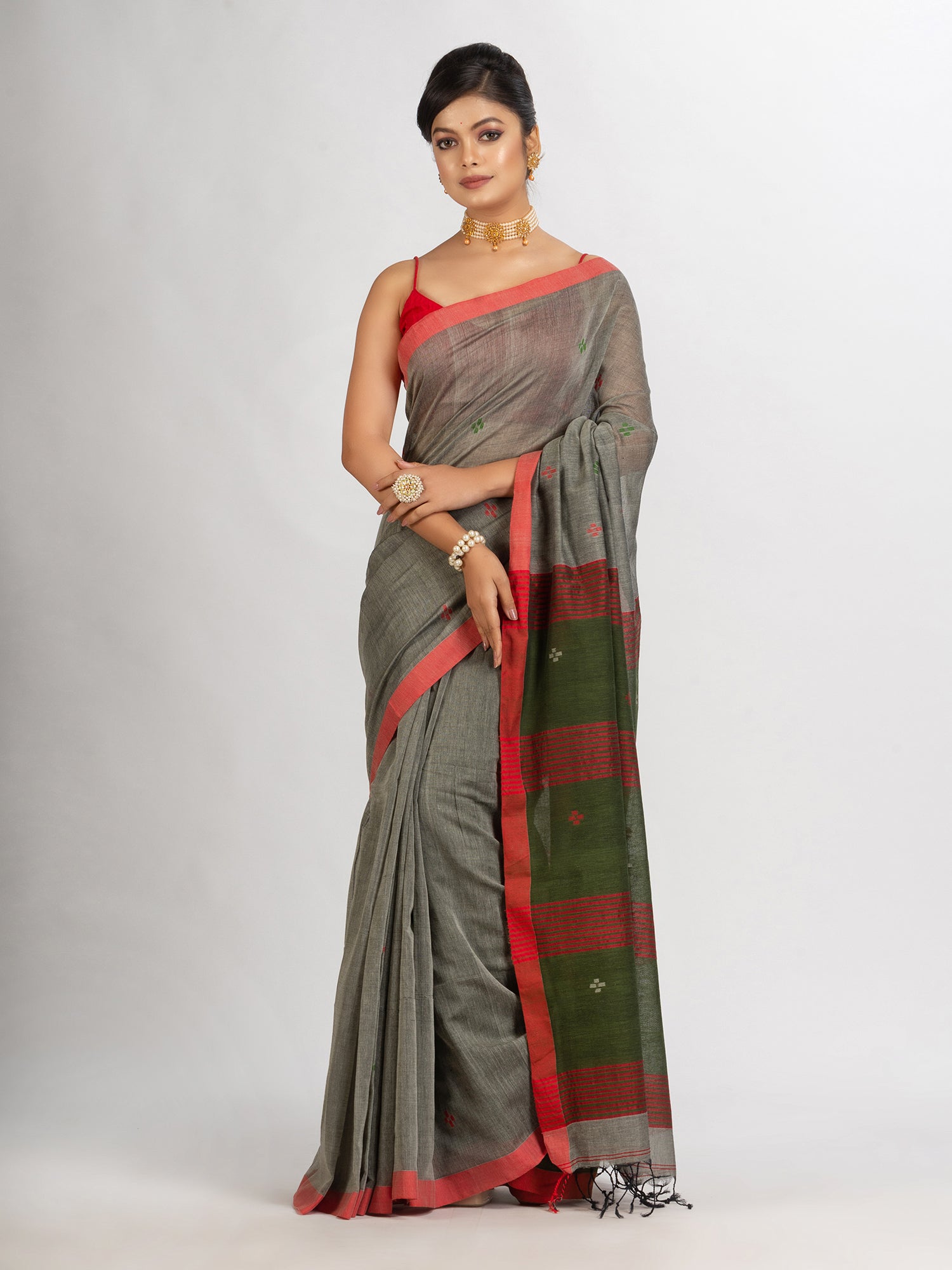 Women's Grey Handwoven Cotton Jamdani handloom Saree