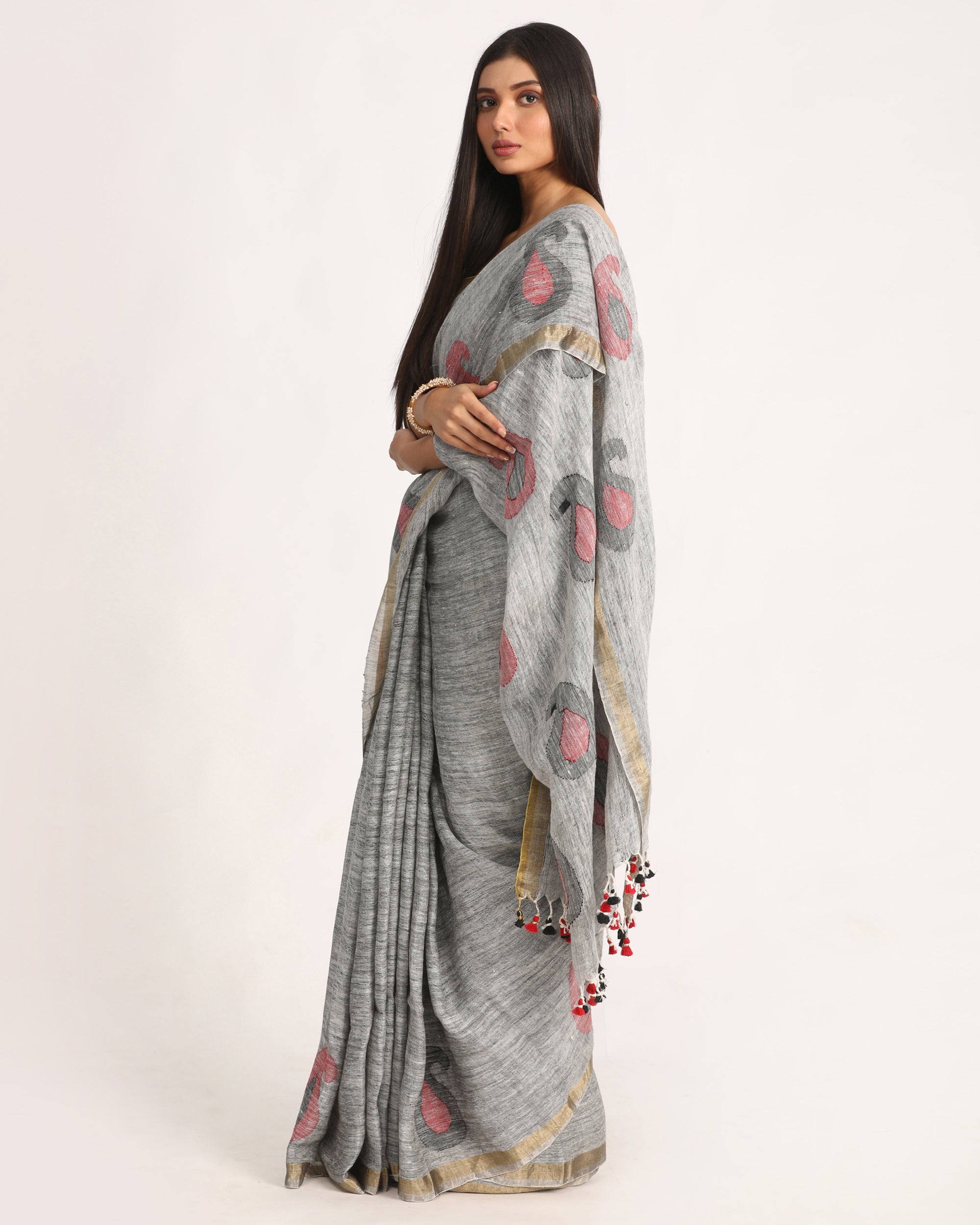 Women's Grey Traditional Handloom Linen Jamdani Saree