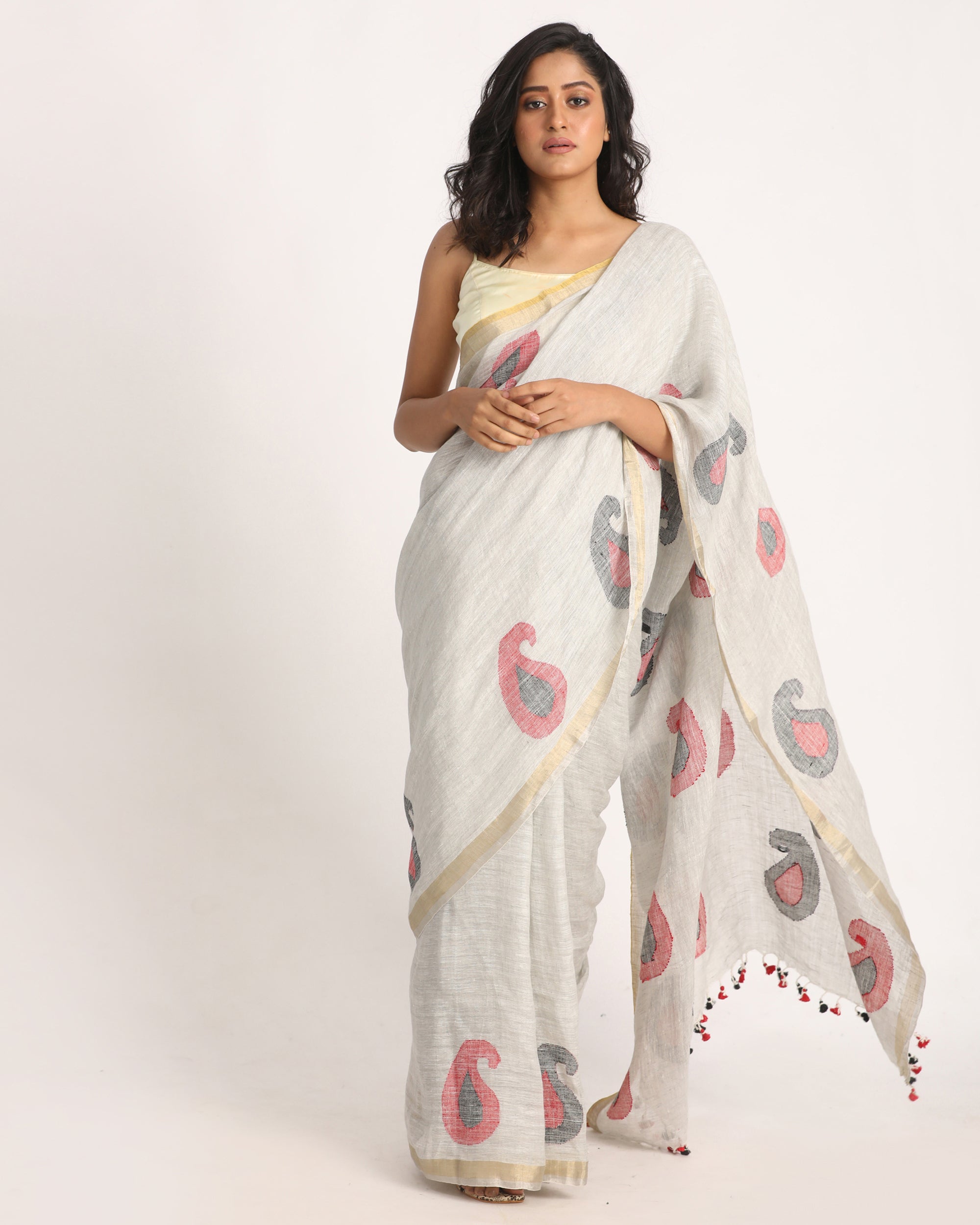 Women's Silver Greytraditional Handloom Linen Jamdani Saree