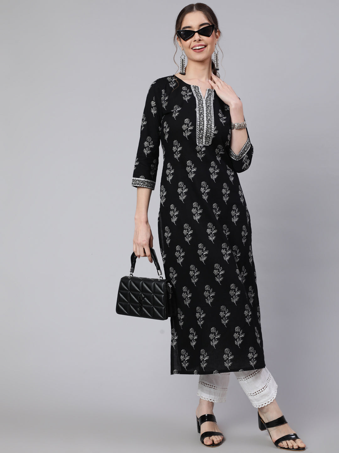 Women's Black Printed straight kurta with three quarter sleeves