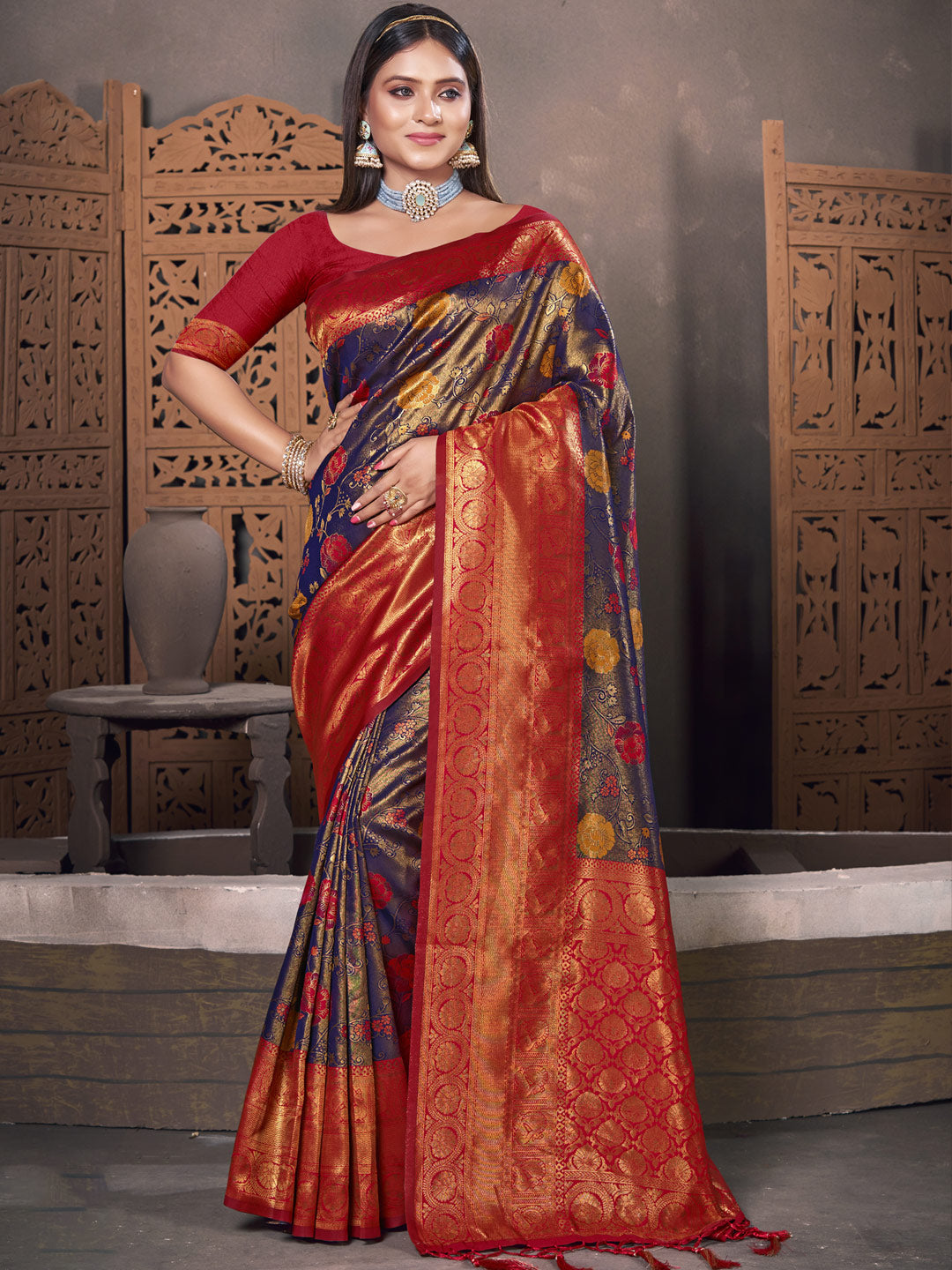 Women's Violet KanJivaram Silk Woven Work Traditional Tassle Saree