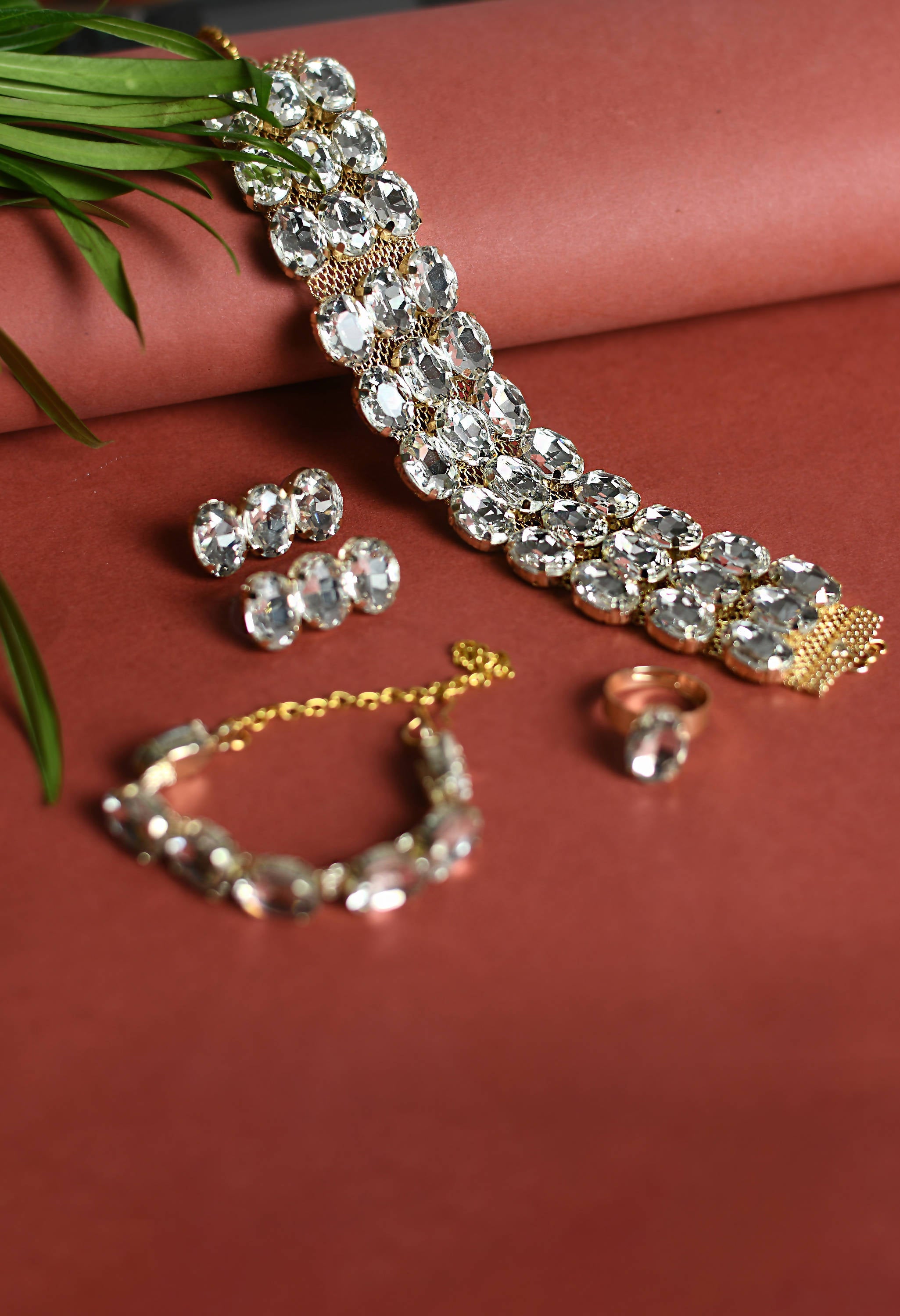 Johar Kamal Designer Choker Set Earrings, Bracelet and