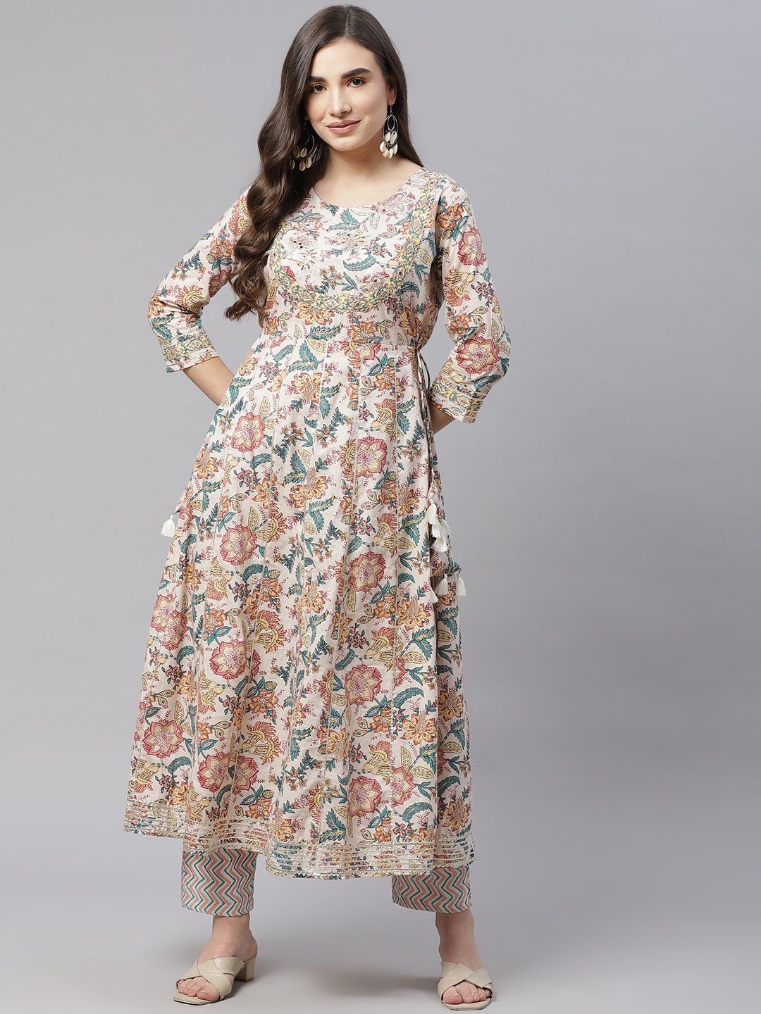 Women's Off White Cotton Anarkali Kurta Pant Se
