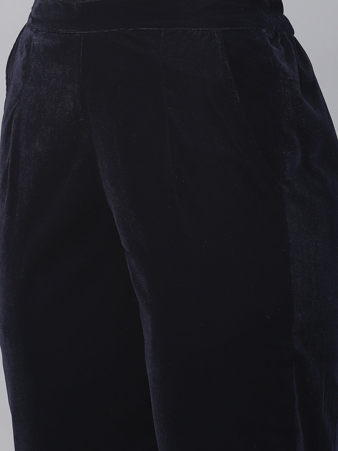 Women's Royal Blue Velvet Hand Work Kurta Pant With Net Dupatta Se