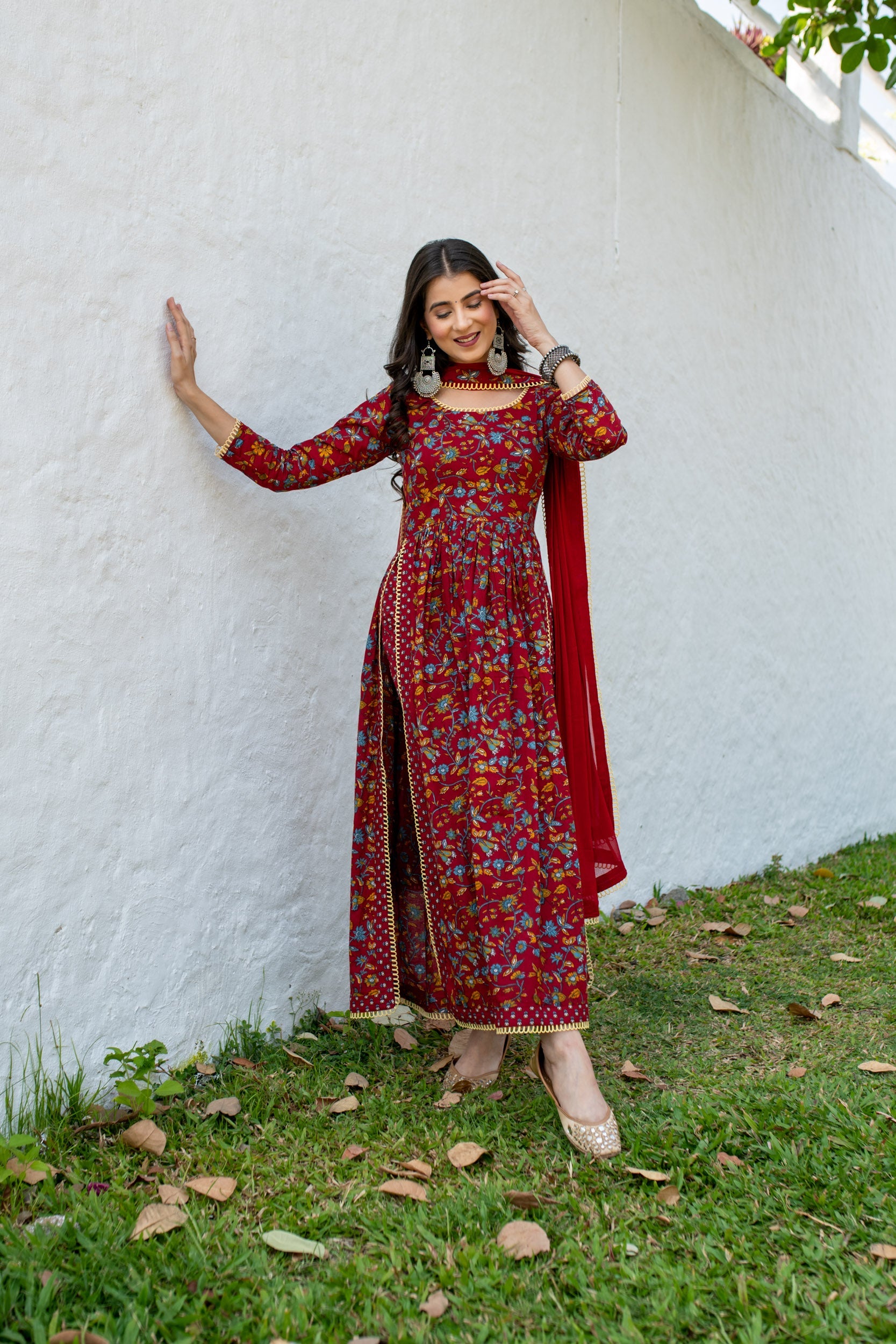 Women's Red Floral Cotton Kurta Set