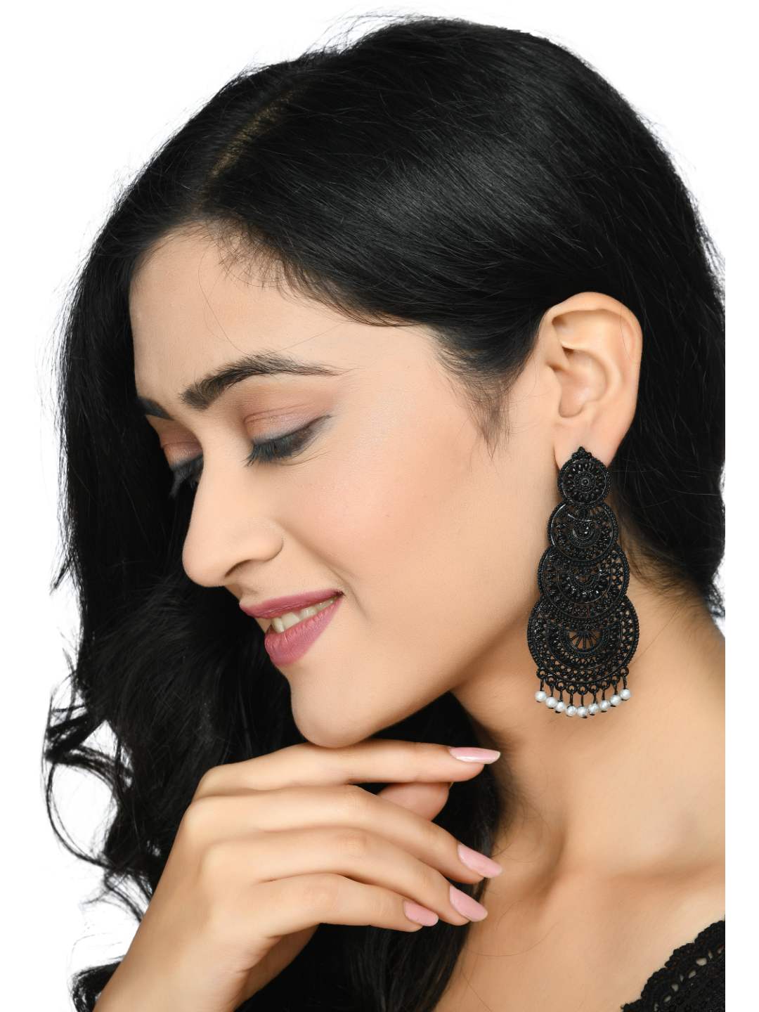 Trendia Latest design Black color Ear
