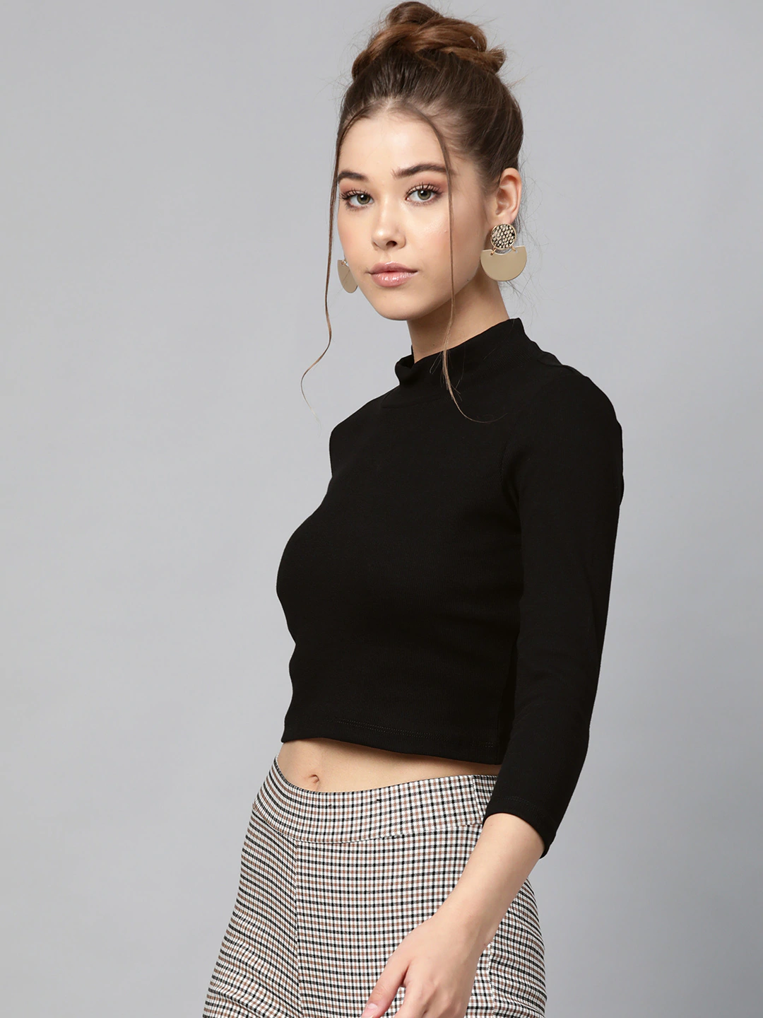 Women's Black Rib Turtle Neck Crop Top