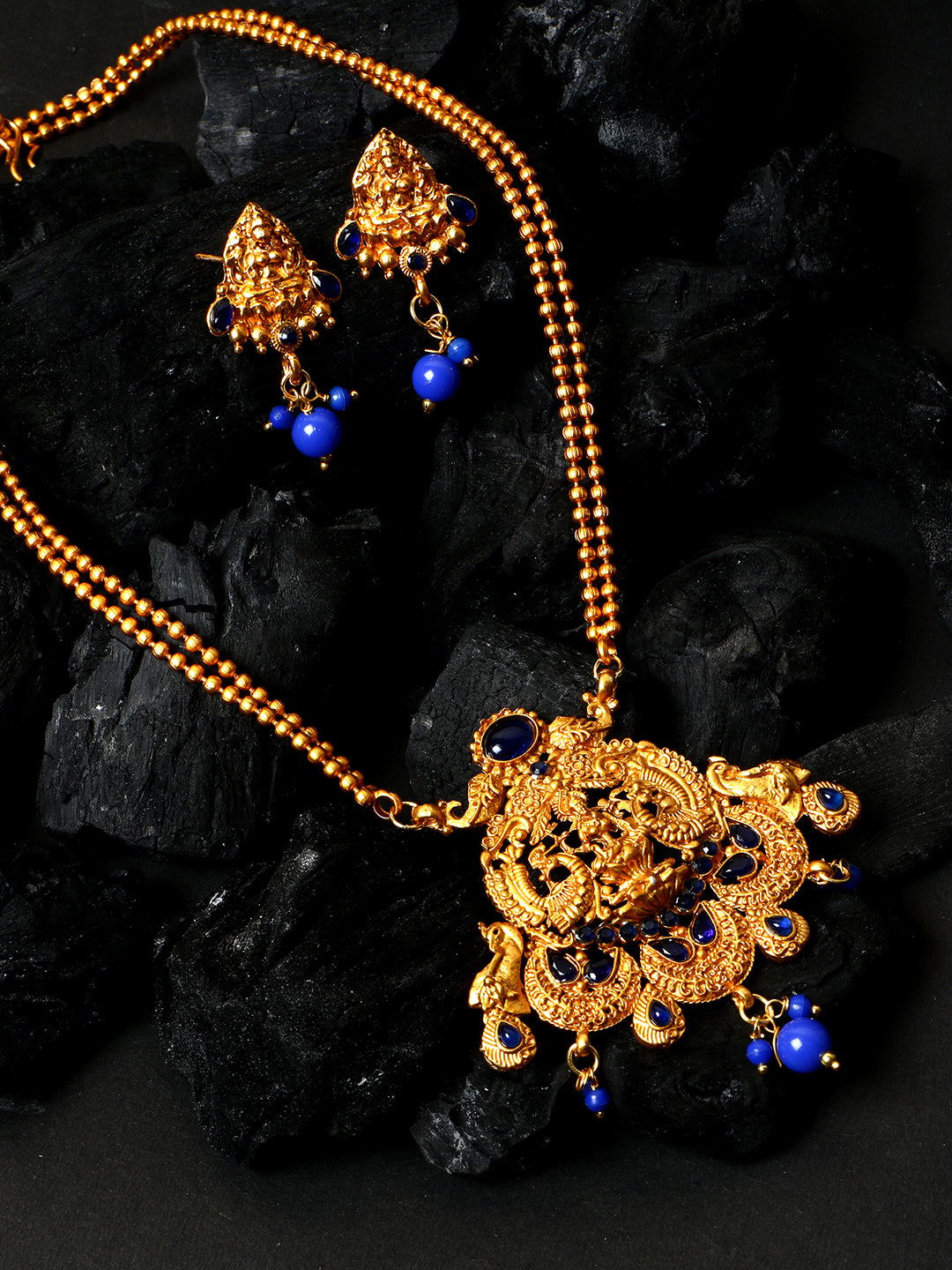 Women's Antique Matte Gold Finish Blue Stone Studded Temple Jewellery set